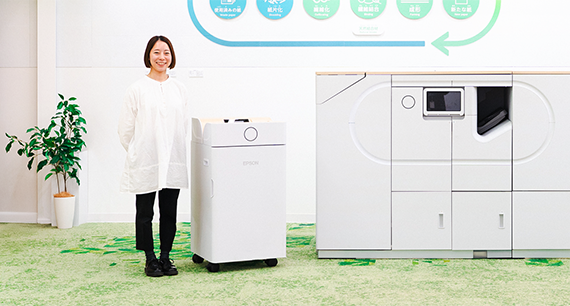 デザイナーインタビュー ひとつの正解にこだわらず、広く挑戦を楽しむ