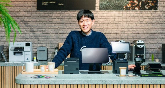 デザイナーインタビュー 充実したインターンシップをつくる、講師としてのデザイナーの関わり